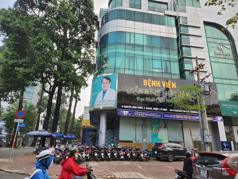Một phụ nữ tử vong sau căng da mặt tại Bệnh viện thẩm mỹ JK Nhật Hàn 